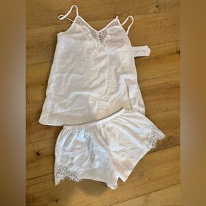 White Lace Trim sleep set